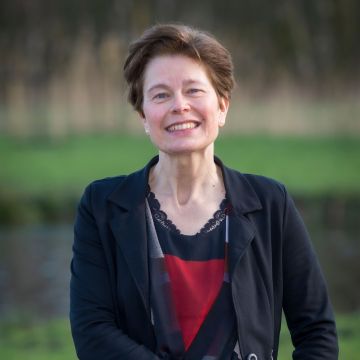 Ingrid L.D. Verbakel